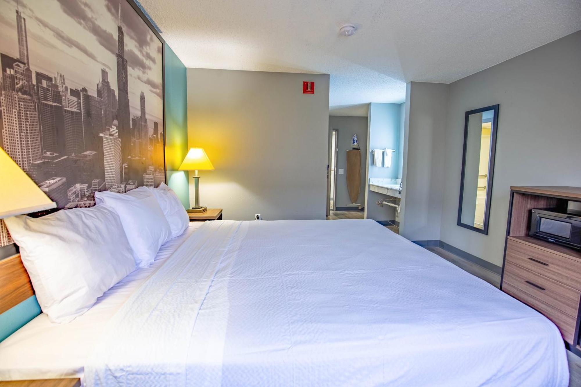 Super 8 By Wyndham Rockford I-90 Casino District Hotel Buitenkant foto