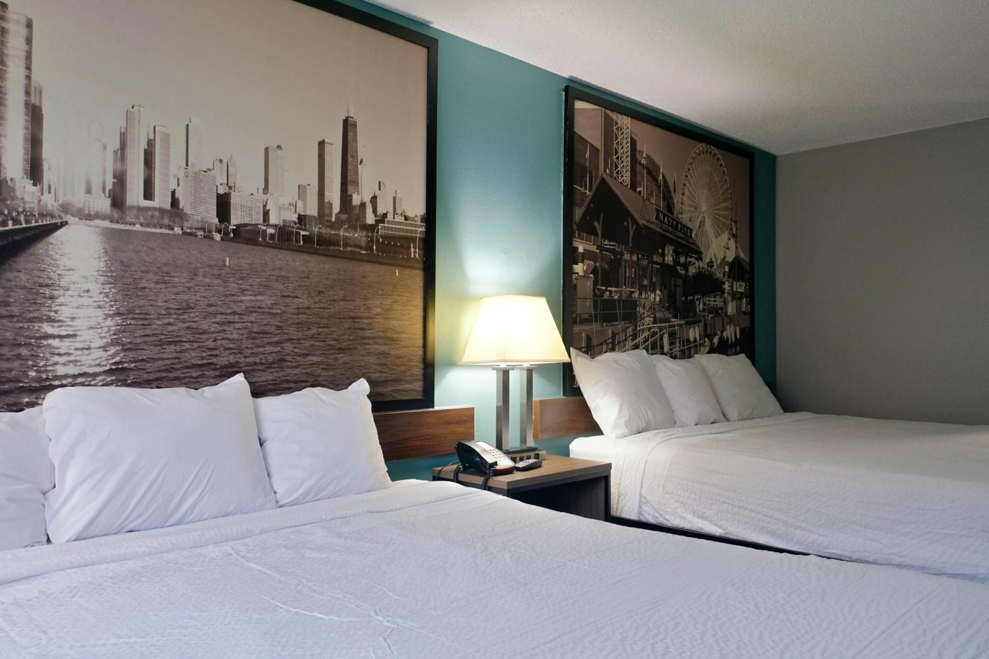 Super 8 By Wyndham Rockford I-90 Casino District Hotel Buitenkant foto